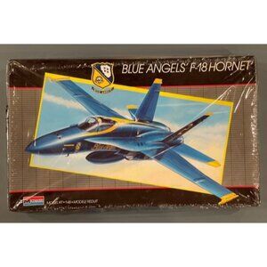 MONOGRAM Blue Angels' F-18 Hornet  1:48 Model Kit # 5820 M27